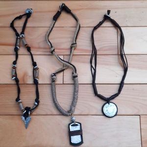 TRIPLE SET OF LEATHER SURF PENDANTS